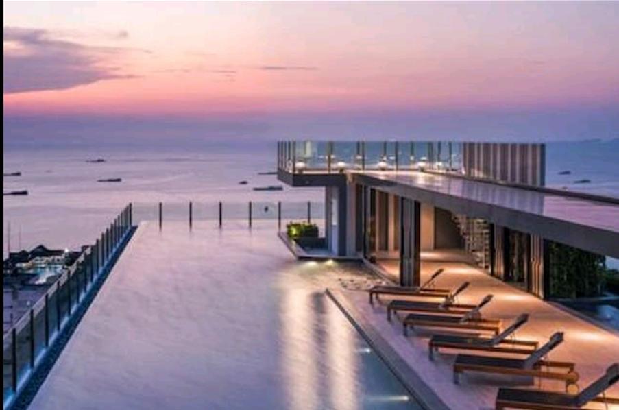 The Base Central Pattaya Dış mekan fotoğraf