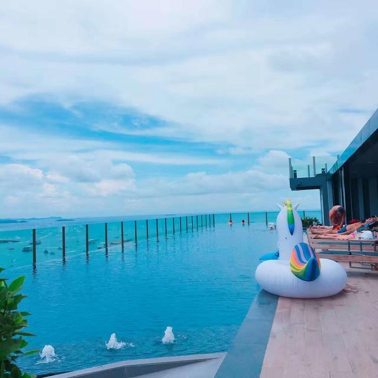 The Base Central Pattaya Dış mekan fotoğraf