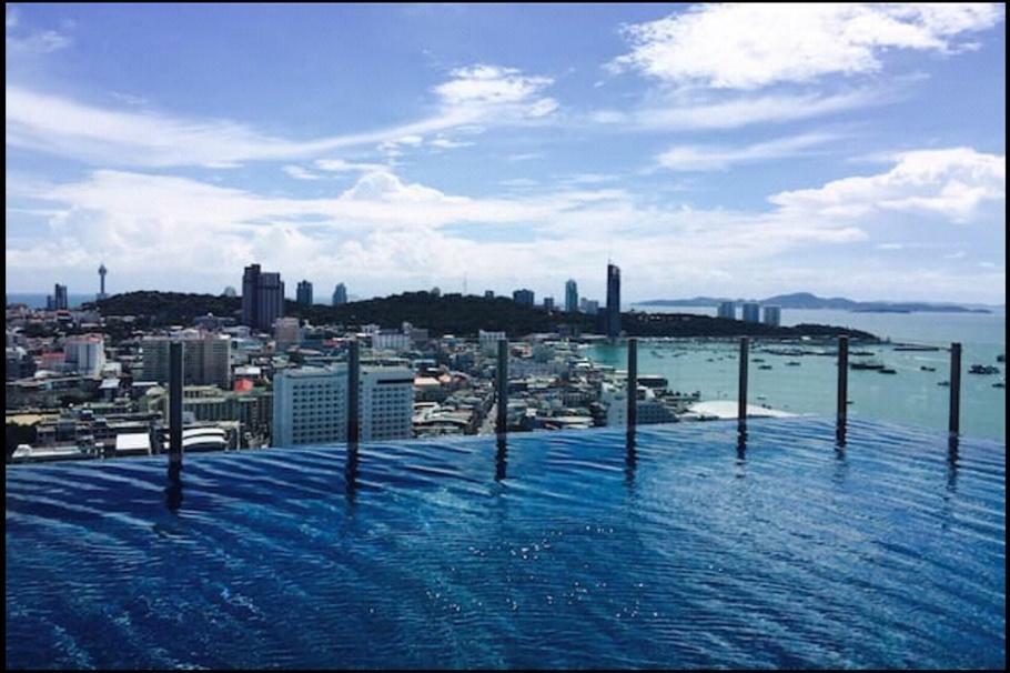 The Base Central Pattaya Dış mekan fotoğraf